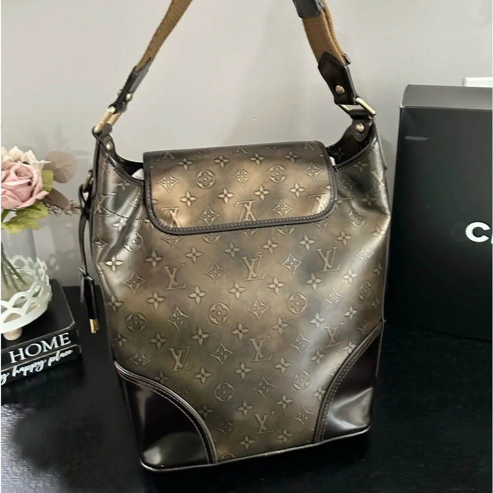 Louis Vuitton Limited Edition Bronze Monogram Embossed Leather Sergent Bag